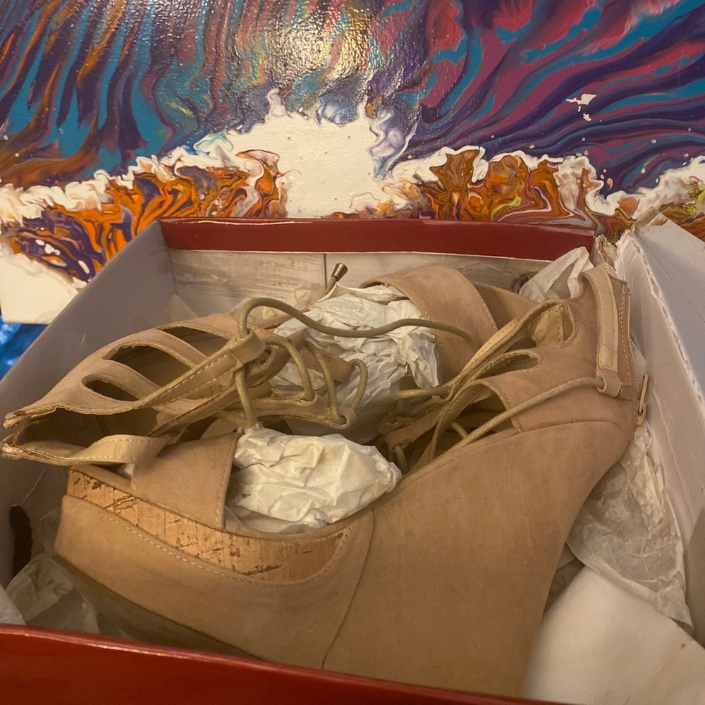 Woman’s Shoes